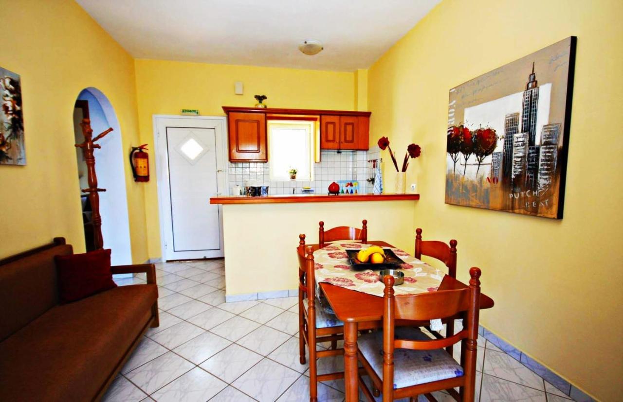 Apartment Theophilos Blue Cozy