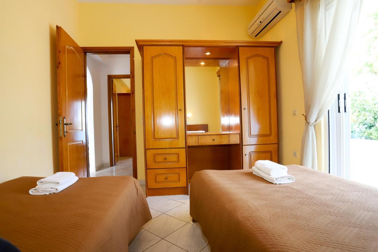 Apartment Theophilos Blue Cozy