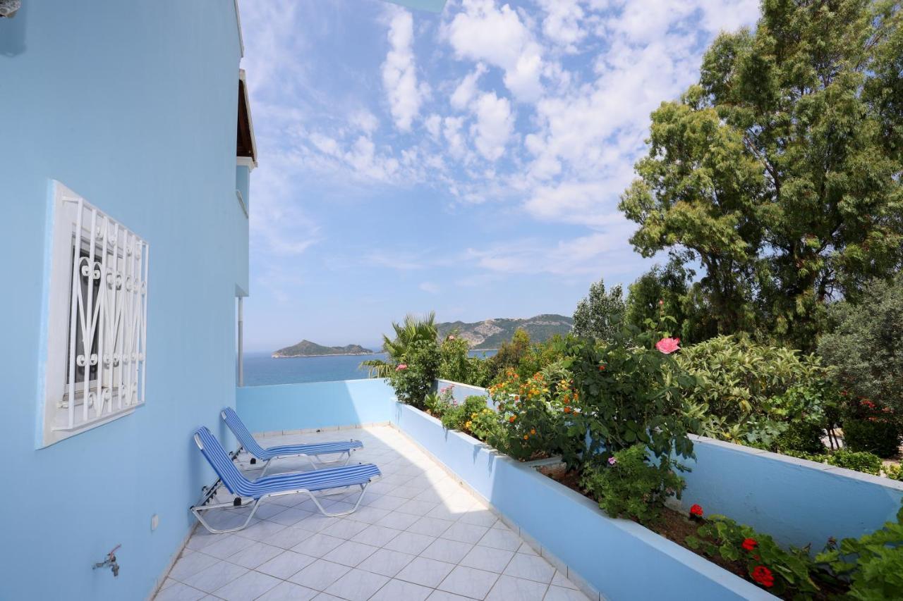 Theophilos Blue Cozy *