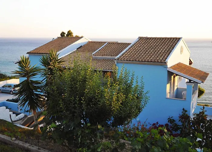 Theophilos Blue Cozy Apartments